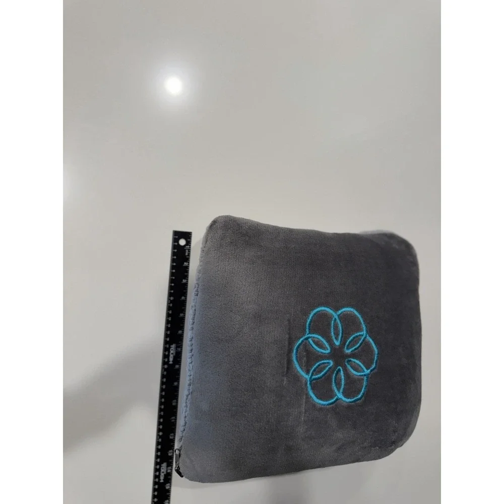 Apple Employee Mindful Minute Challenge fleece blanket throw, 50